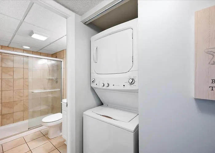 Hébergement de vacances Gorgeous 2 Bedroom Steps From The Beach! *