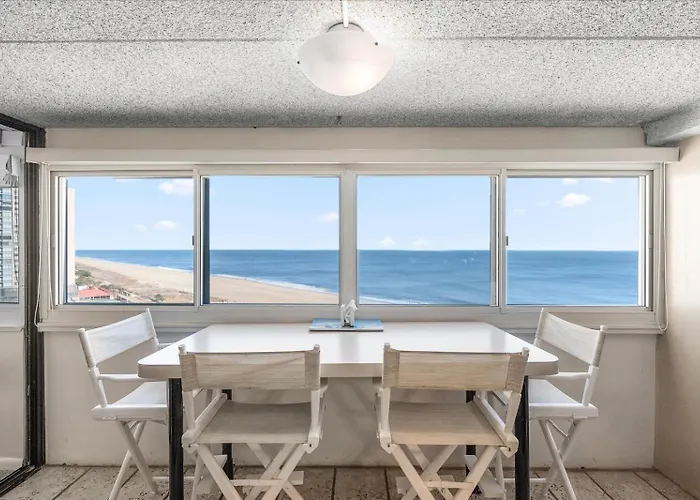 Gorgeous 2 Bedroom Atlantis Steps From The Beach! Ferienhaus *