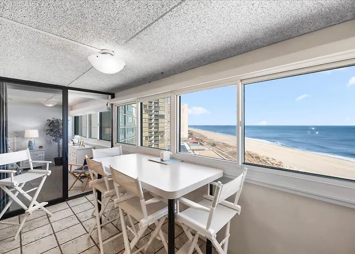 Gorgeous 2 Bedroom Steps From The Beach! * Ocean City