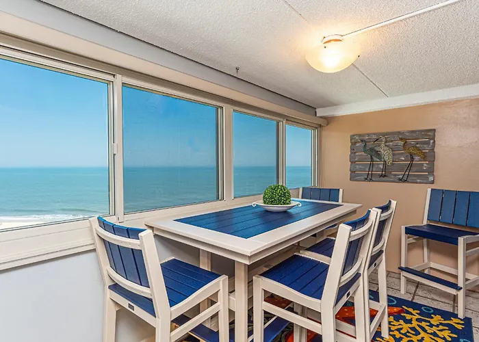 Gorgeous 2 Bedroom Atlantis Steps From The Beach!